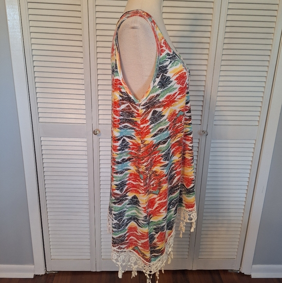 New Directions Multicolor Tank Top with Crochet Fringe Sharkbite Hem LG *D1 - Picture 2 of 4